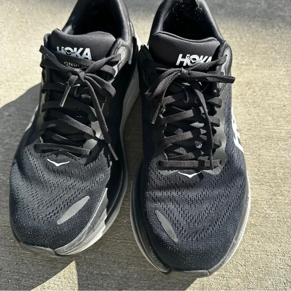 Hoka Bondi 8 Black and White Men's Shoes - Size 11